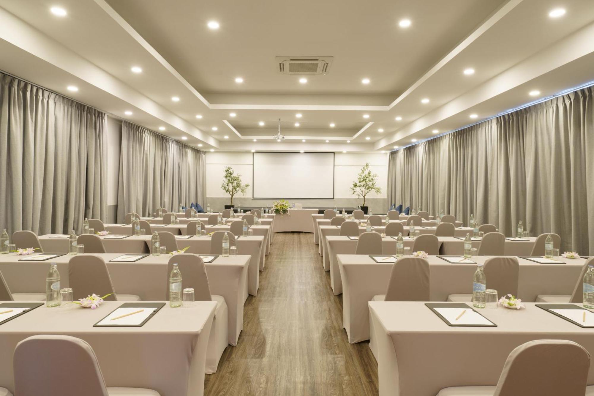 Surestay By Best Western Iconic Suvarnabhumi Банг Бо Экстерьер фото